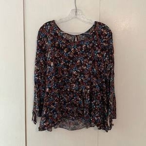 American eagle floral long sleeve shirt
